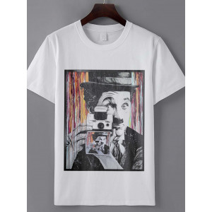 Tricou Charlie Chaplin cu un aparat foto